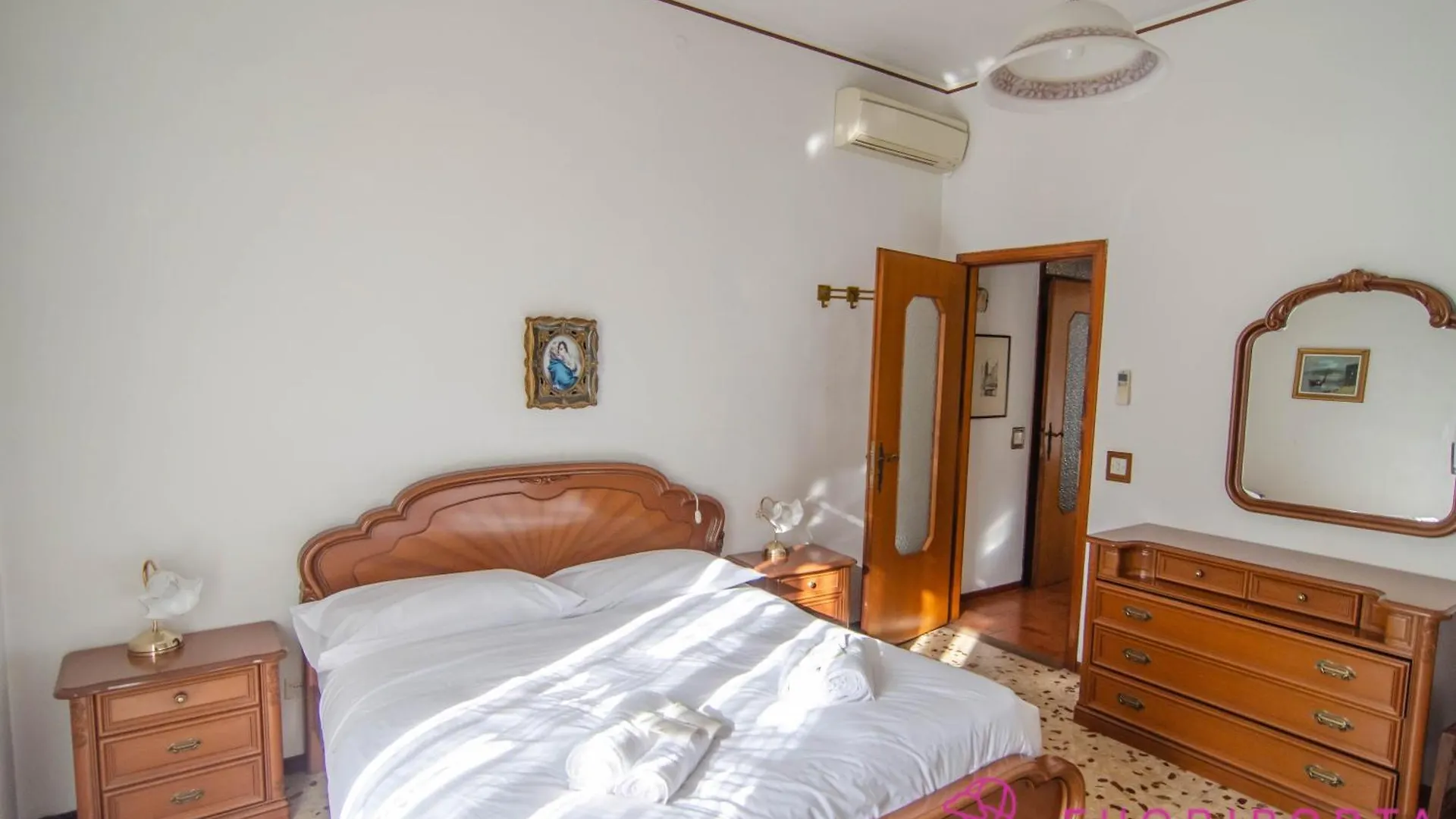 Incantevole Residenza Retro Parma Apartament
